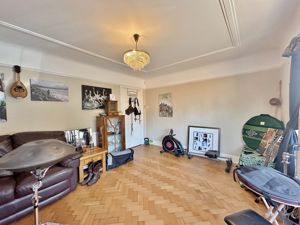 Photo 9- click for photo gallery